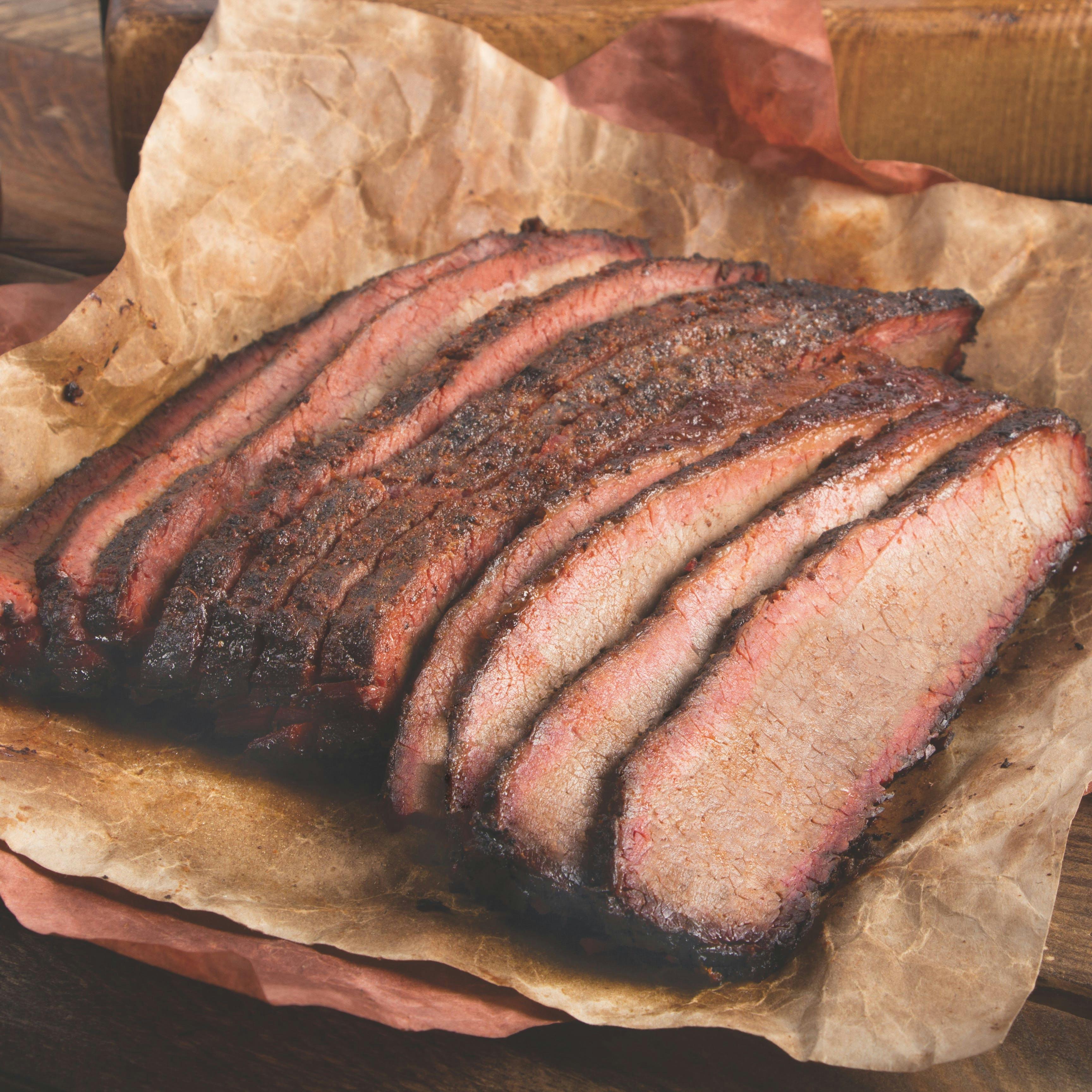 sliced-beef-brisket.3e44a15ae956111f4ff5428865646638.jpg